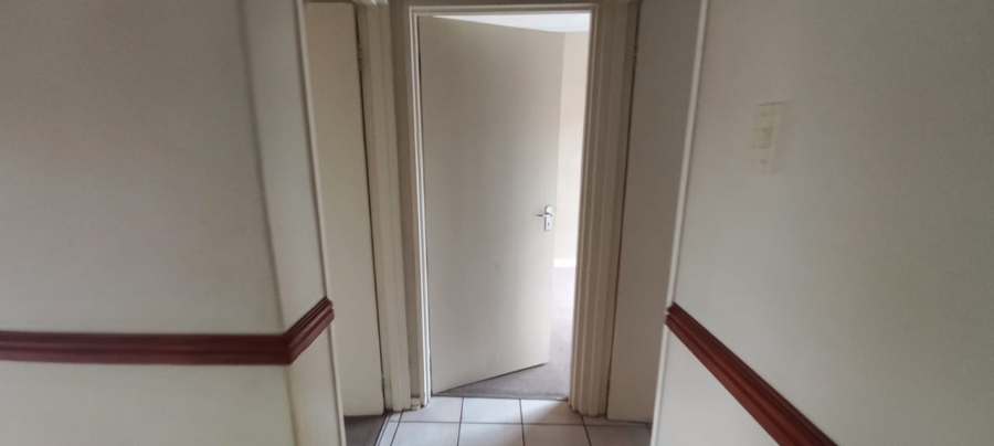 To Let 3 Bedroom Property for Rent in Langenhovenpark Free State